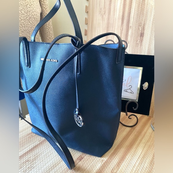 SOLD OUT - Picture 4 of 8